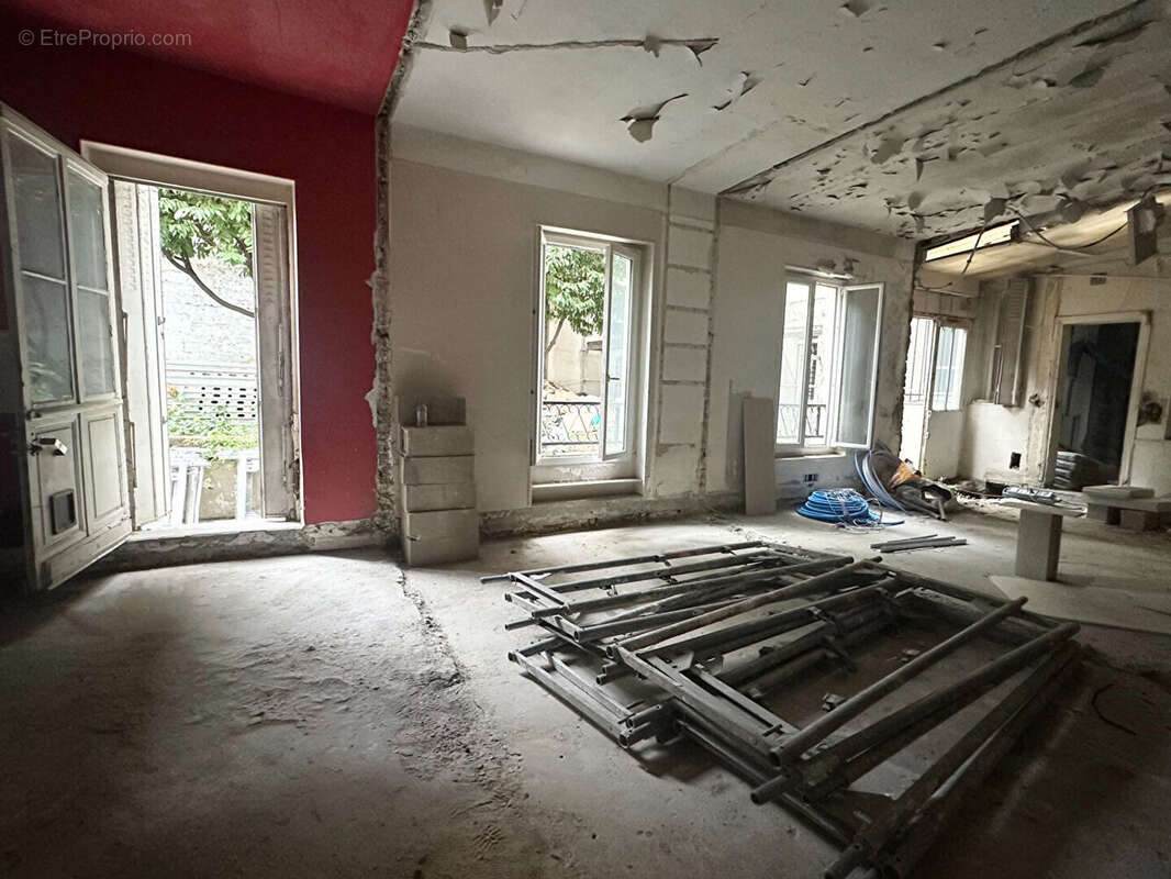 Appartement à PARIS-19E