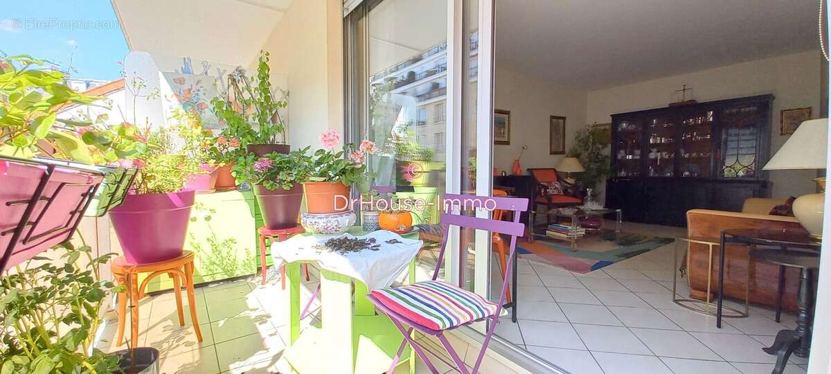 Appartement à PARIS-20E