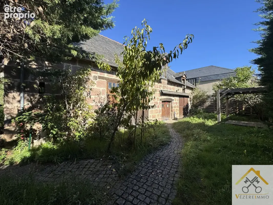 Maison bourgeoise en pierres en plein coeur de Saint Viance - photo 7