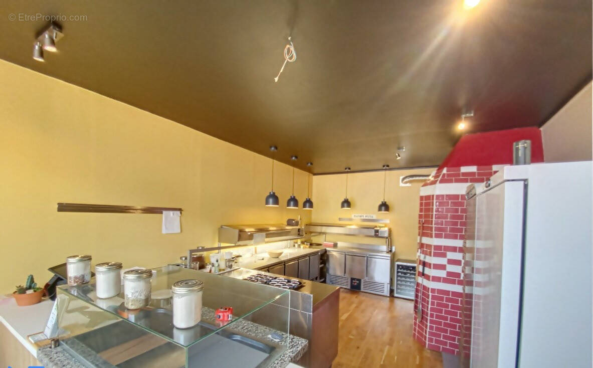 Commerce à SAINT-MAUR-DES-FOSSES