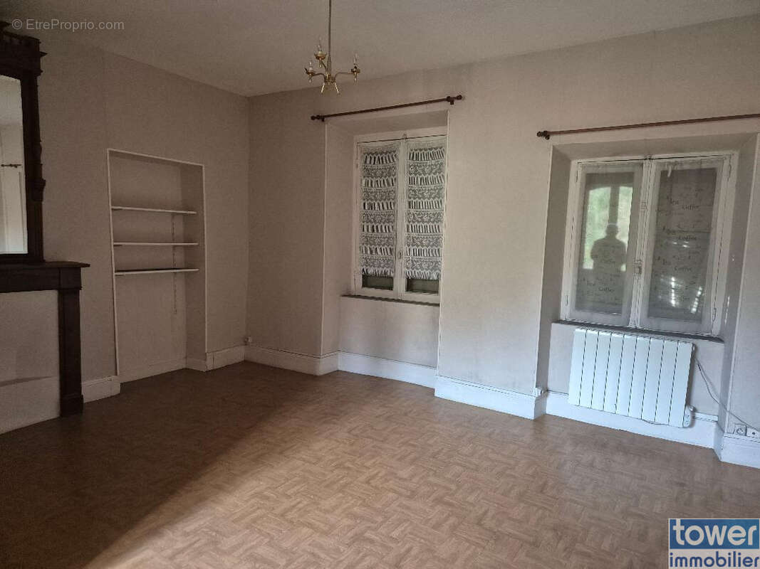 Appartement à VILLEFRANCHE-DE-ROUERGUE