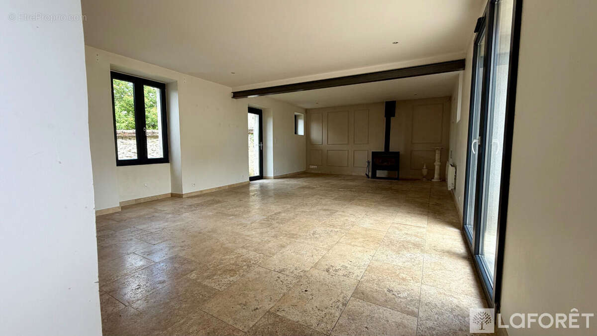 Maison à CHAMPAGNE-SUR-SEINE