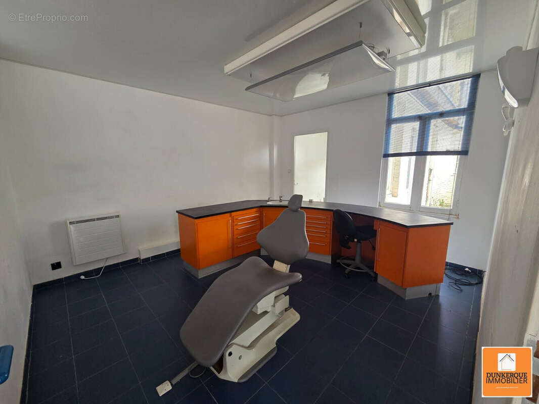 Local - Appartement à COUDEKERQUE-BRANCHE