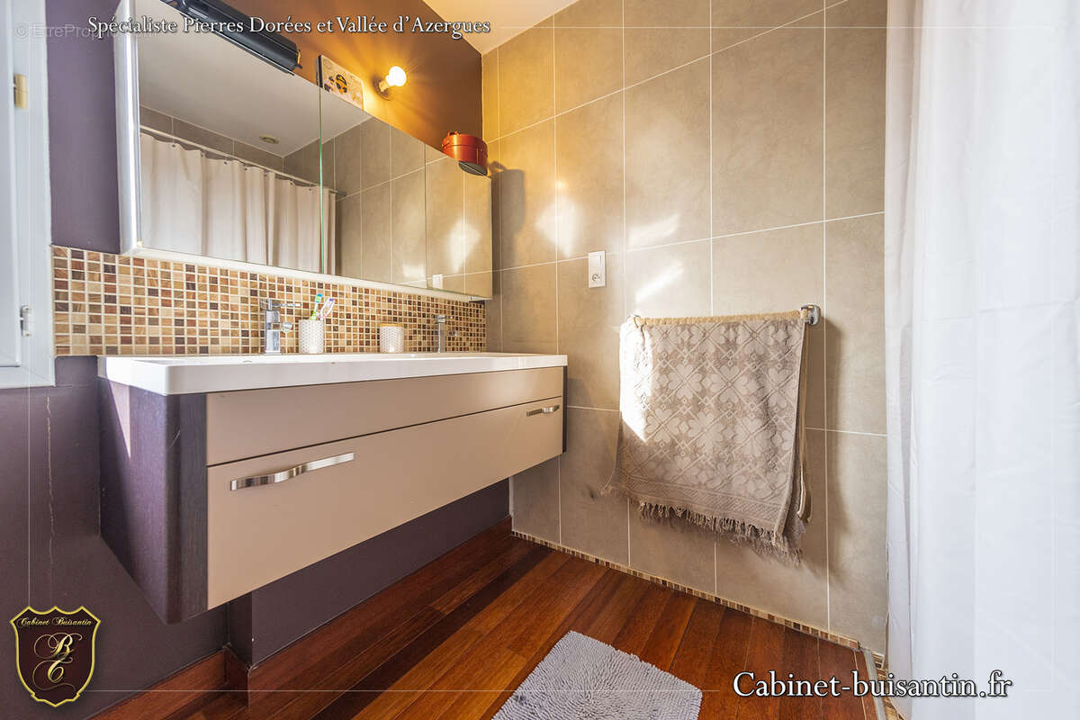 Maison à LE BOIS-D'OINGT