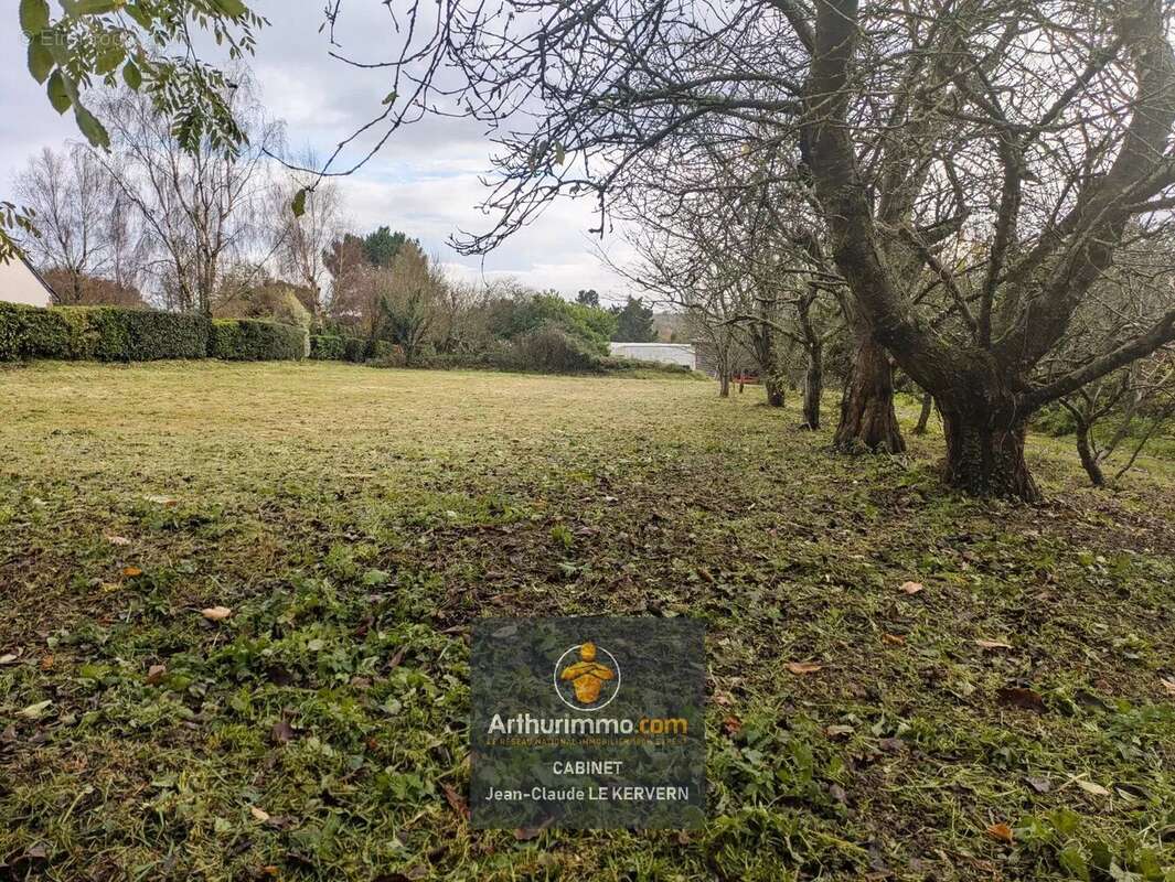 Terrain à PLOUFRAGAN