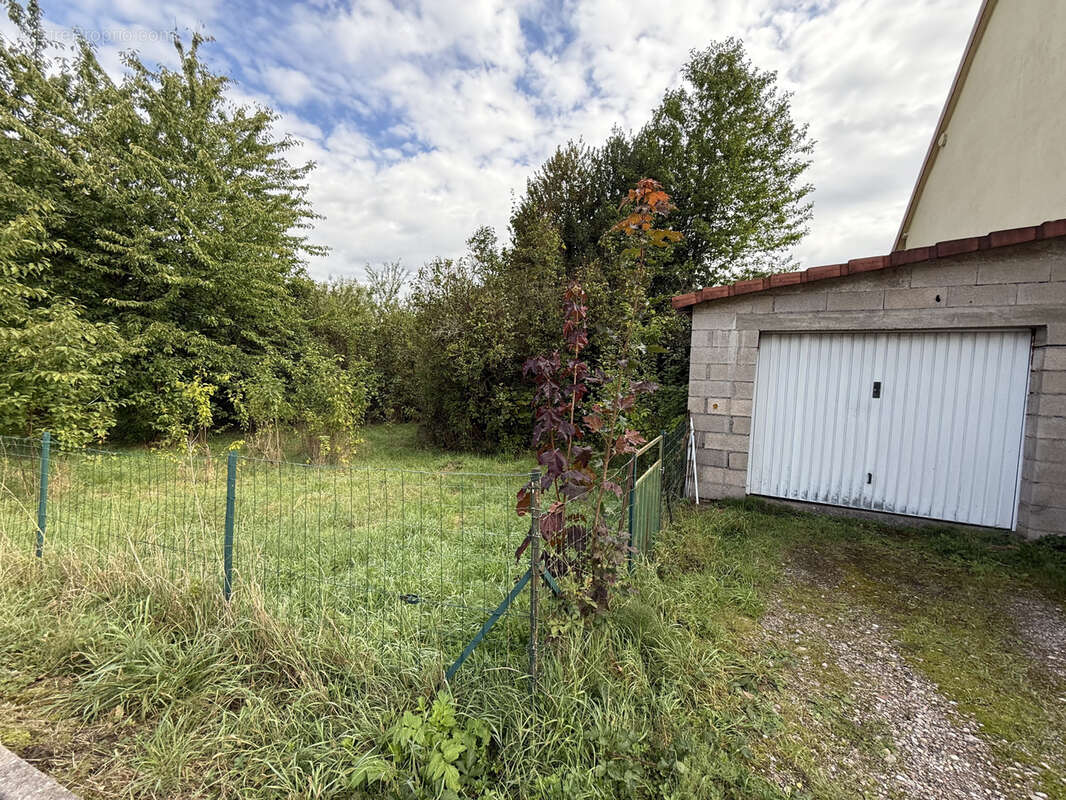 Maison à LES FORGES