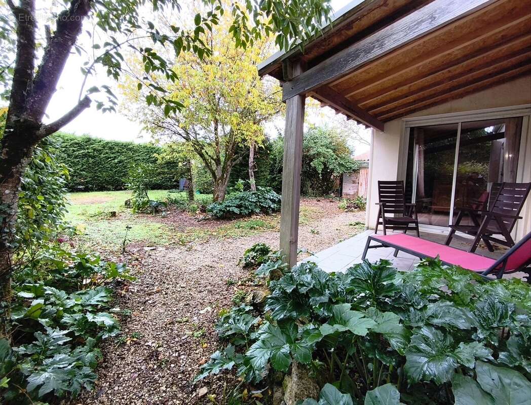 Maison à VOUNEUIL-SOUS-BIARD