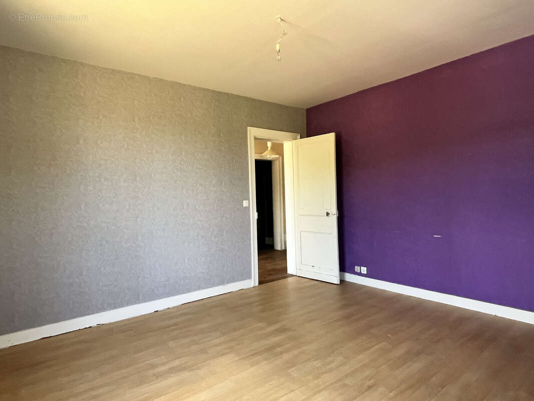 Maison bourgeoise en briques avec dépendance, jardin 1900m2 et fort potentiel- Proche VIMOUTIERS - photo 21