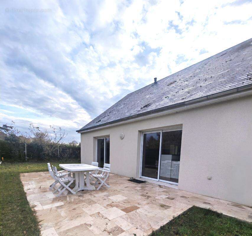 Maison à ARTANNES-SUR-INDRE