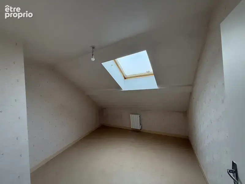 Saint-Claude, centre-ville, Immeuble de rapport   Fort potentiel locatif - 9 lots - photo 7
