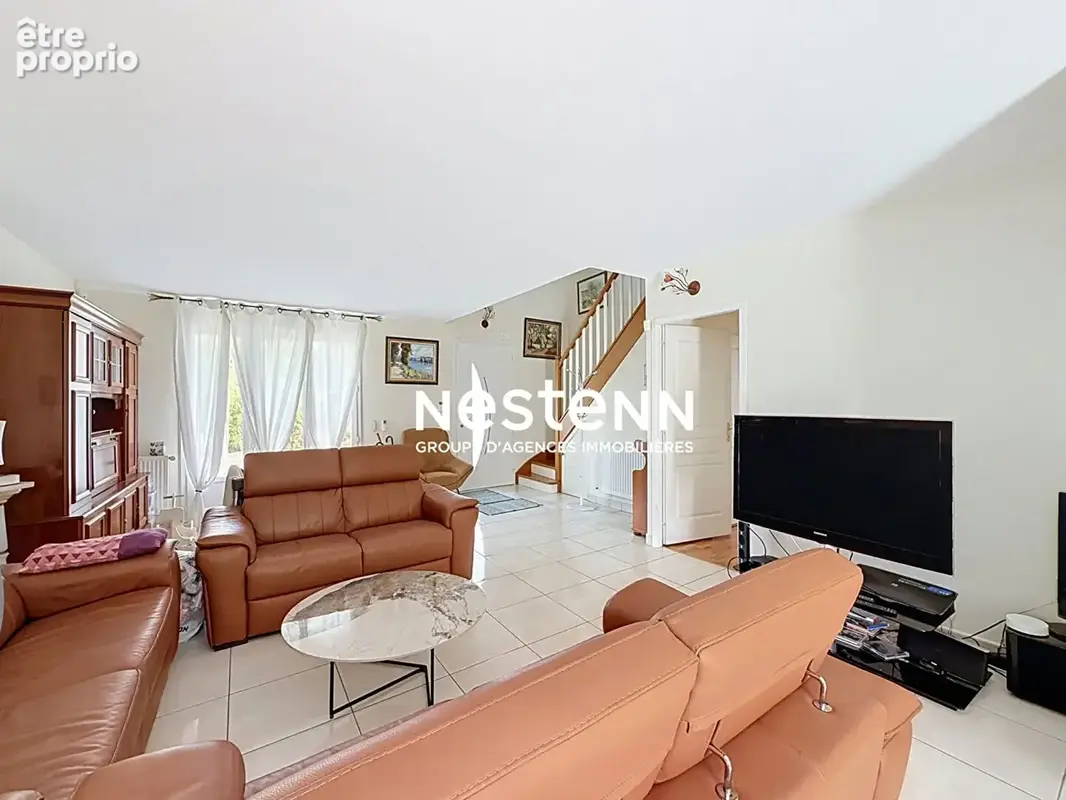 Maison familiale Chambray Les Tours - 195 m² - 6 chambres - photo 4