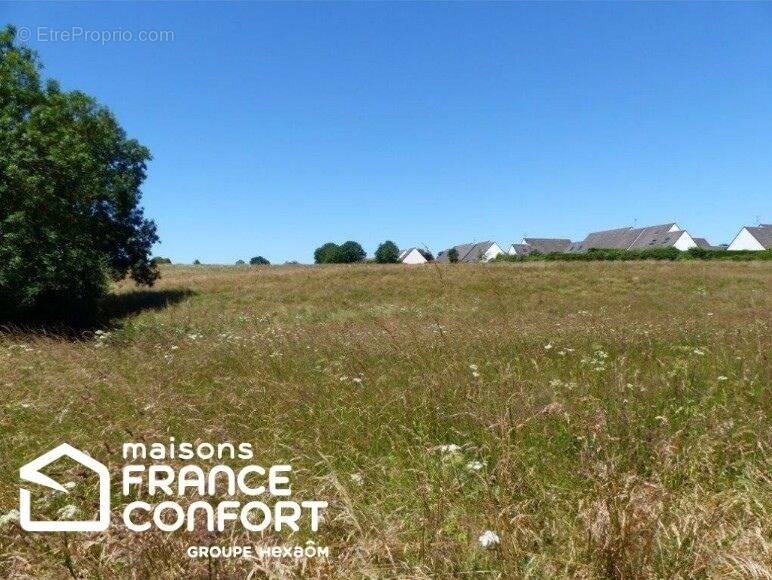 Terrain à VILLERS-BOCAGE