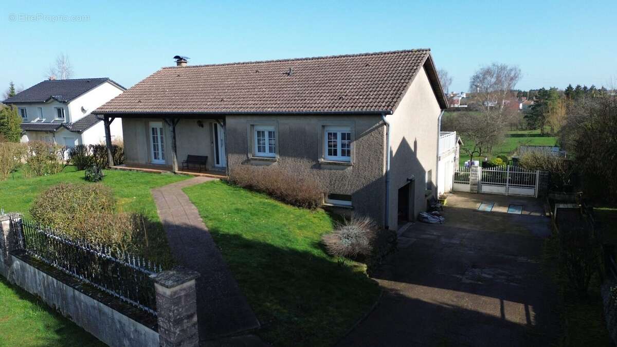 Maison à CUTRY