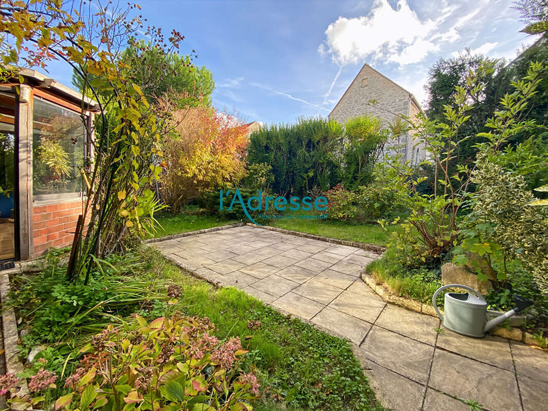 Maison à OINVILLE-SUR-MONTCIENT