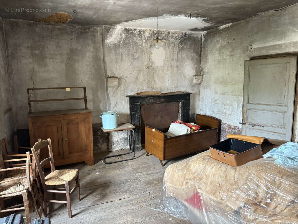 Maison à LA PORCHERIE