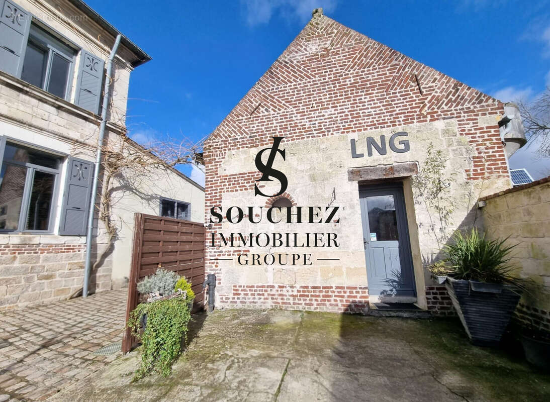 Maison à MONT-SAINT-ELOI