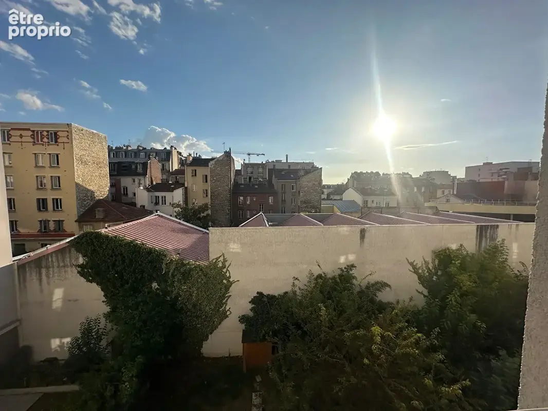 Saint Ouen Sur Seine - 2 pièces 40 m2 avec balcon + cave et parking - photo 12