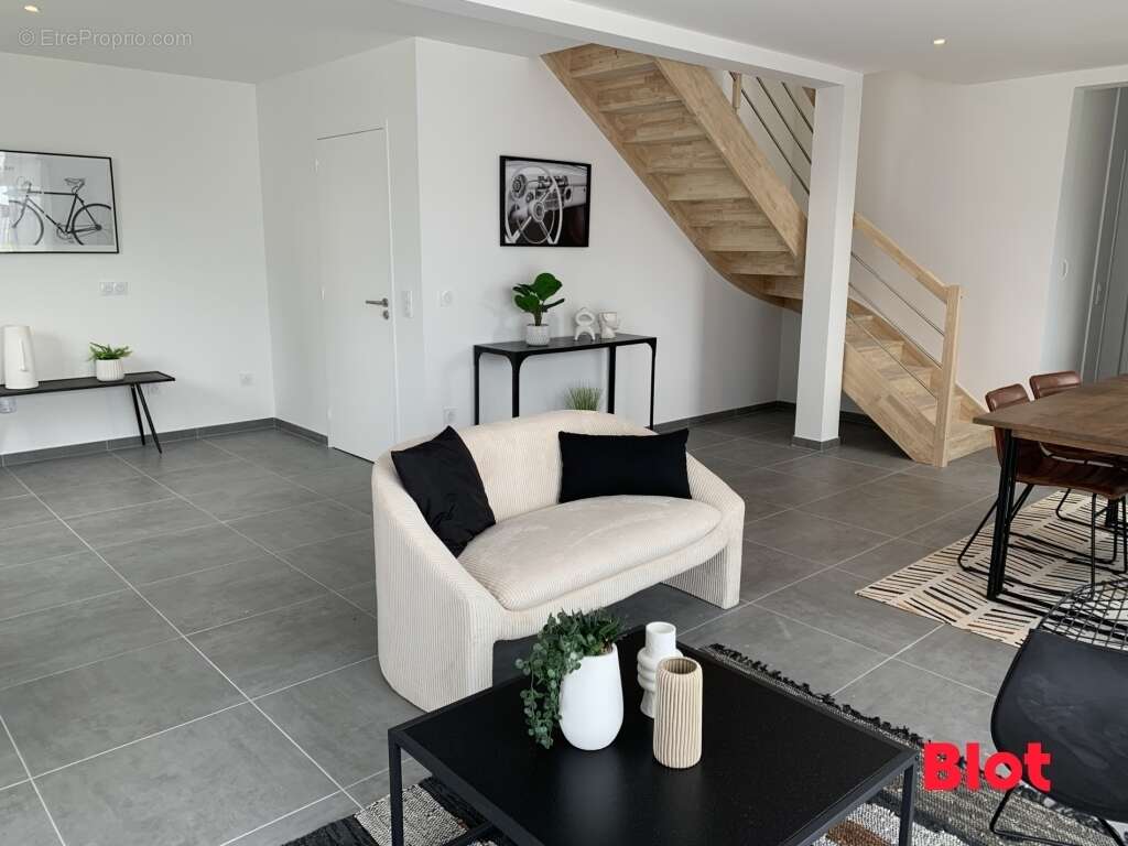 Maison à SAINT-GILLES