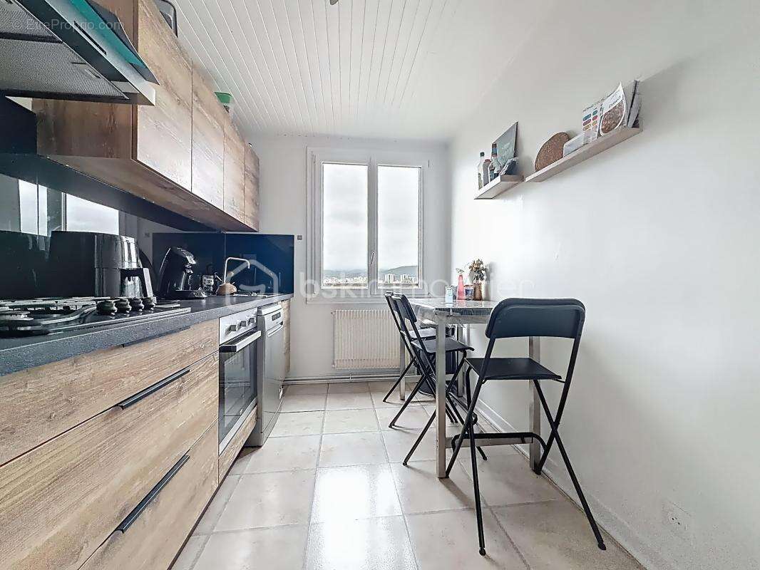Appartement T4 de 67m2- DERNIER ÉTAGE + cave - photo 4