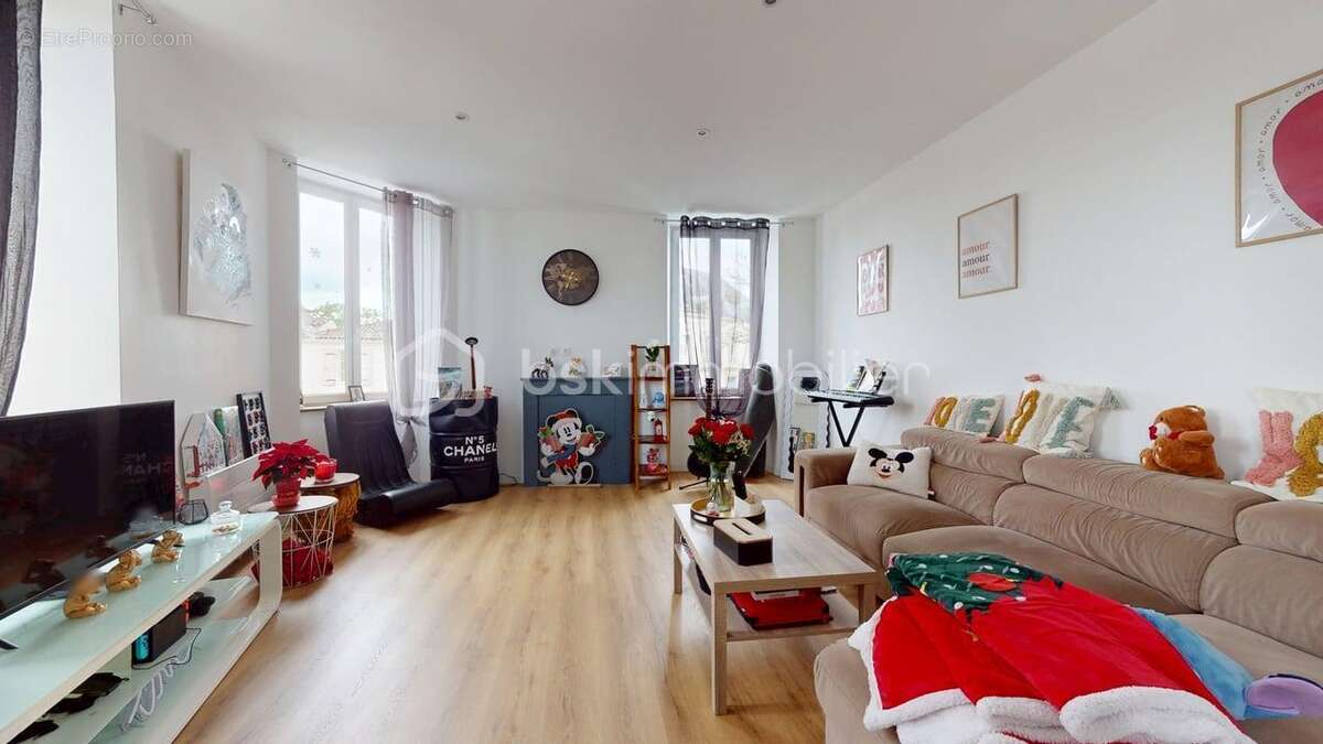 Appartement à CORME-ROYAL