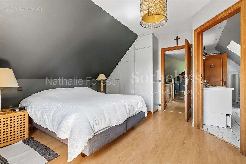 Croix, Villa Cavrois, maison individuelle 4 chambres, jardin et garage - photo 13