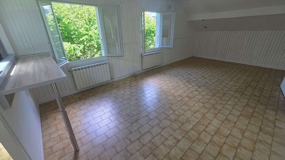 Maison à MARNAZ