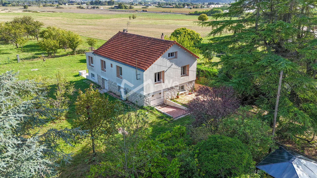 Maison 179 m² à Chatellerault  - photo 3