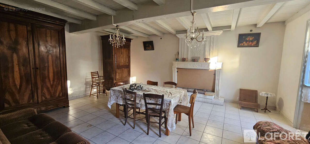 Maison à COURCOURY