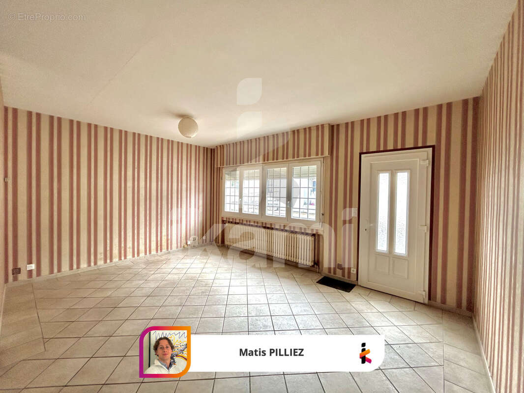 Maison à SALLES
