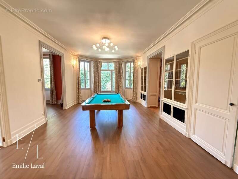 Maison atypique de 9 chambres et 6 salles de bain à Pineuilh 33 - photo 15