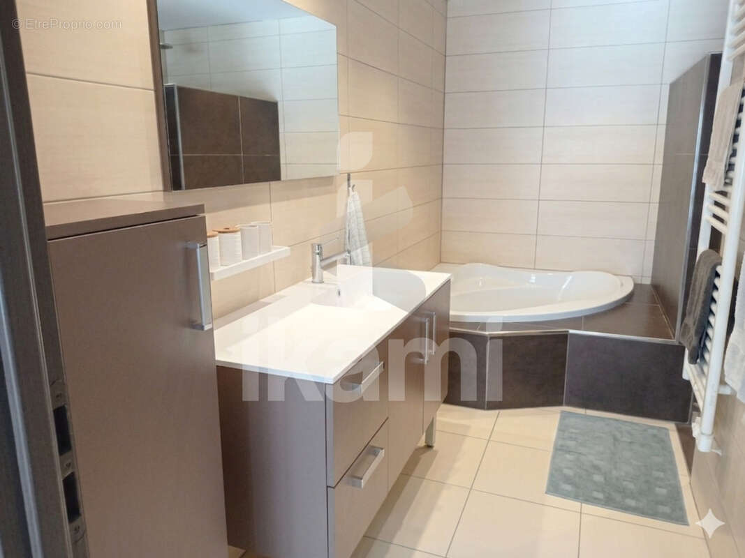 Appartement à Bourg-Lès-Valence - photo 8