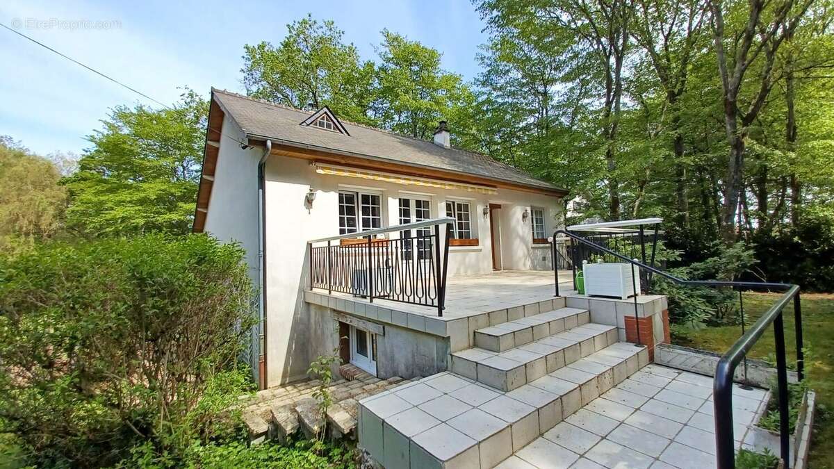 Maison à CONTRES