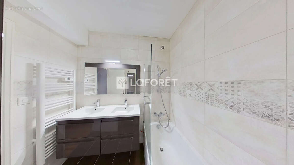 Appartement à LYON-8E