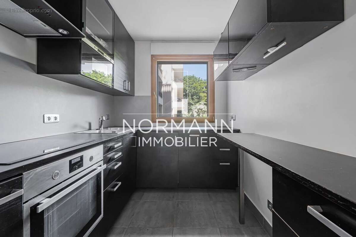 Appartement à LEVALLOIS-PERRET