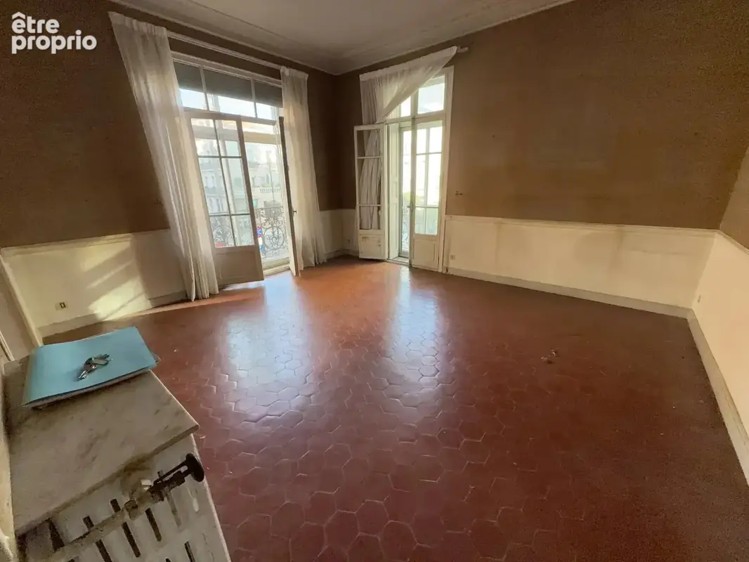 Immeuble de caractère, 3 apart, 1 local Ccial, garage 100 m2. - photo 14