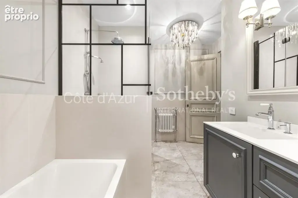 Nice centre, appartement bourgeois 3 pièces de 134 m² Carrez proche Place Masséna - photo 12