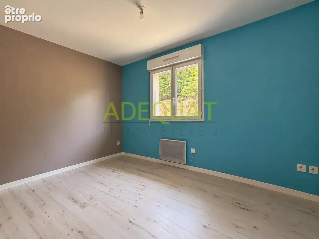 Exclusivite - cessieu - maison avec jardin et garages - photo 10
