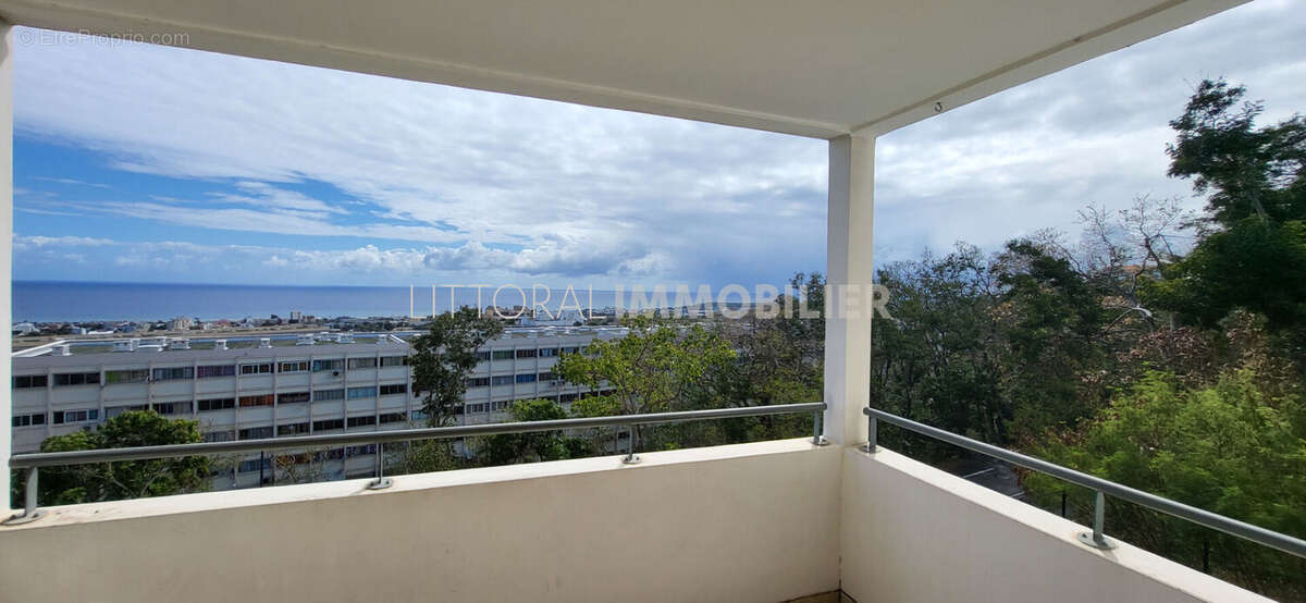 Appartement à SAINT-DENIS