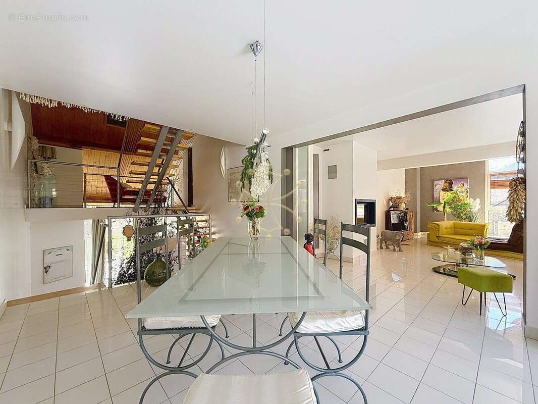 Maison à JUZET-DE-LUCHON