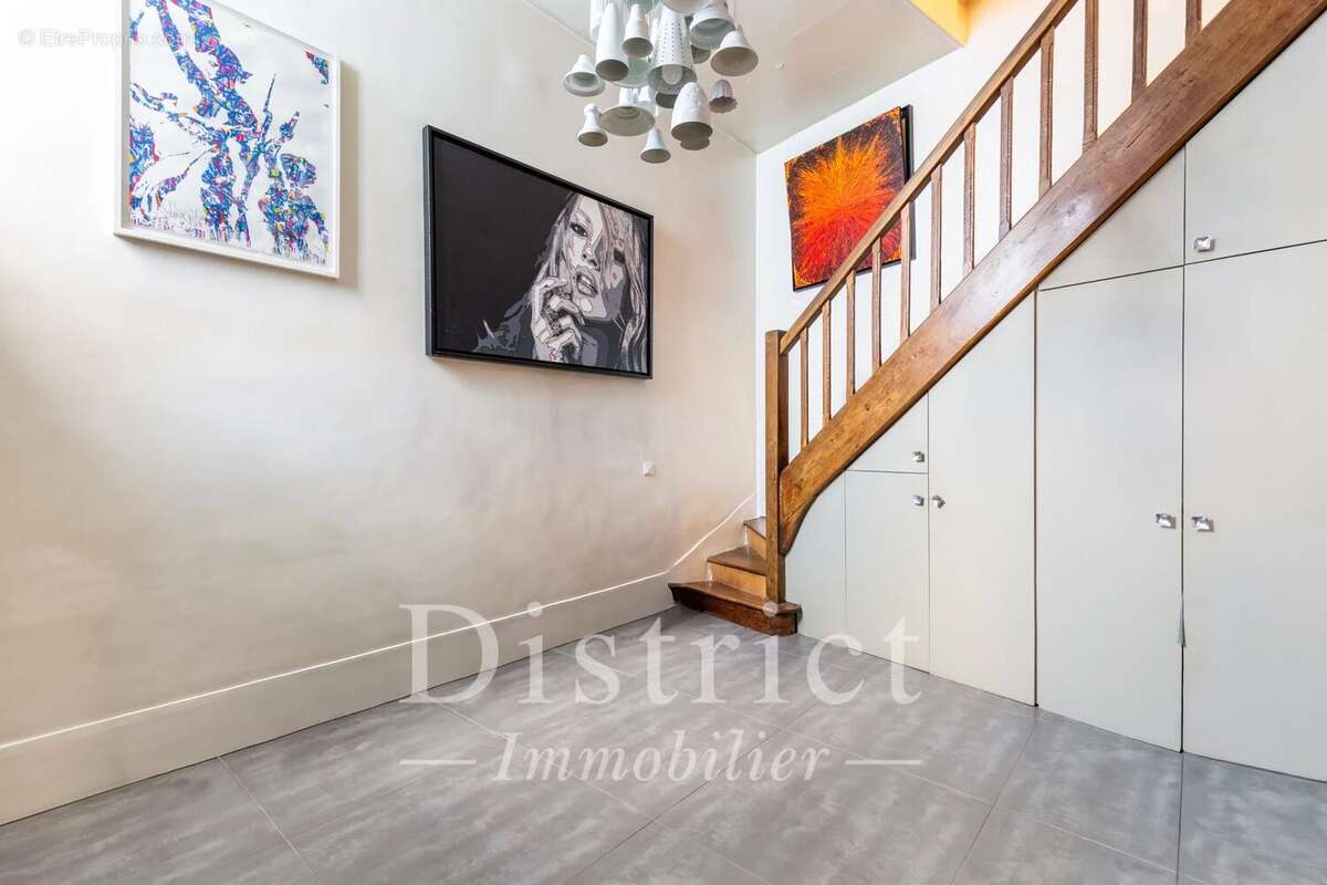Exclusivité - Parc Monceau – Comme une Maison  de 157 m². - photo 9