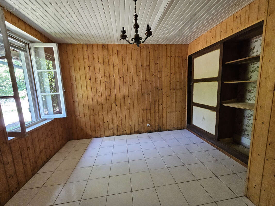 Maison à VERDUN-SUR-LE-DOUBS