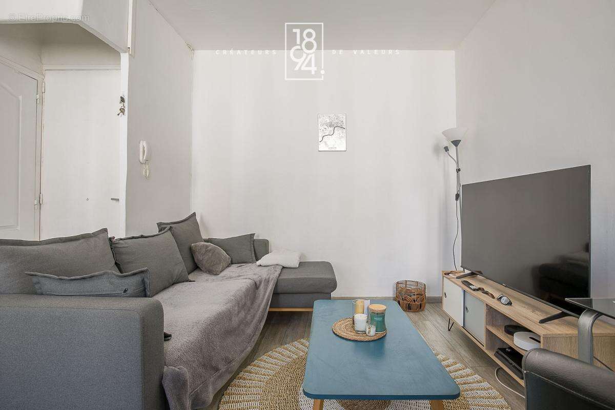 Appartement à MARSEILLE-5E