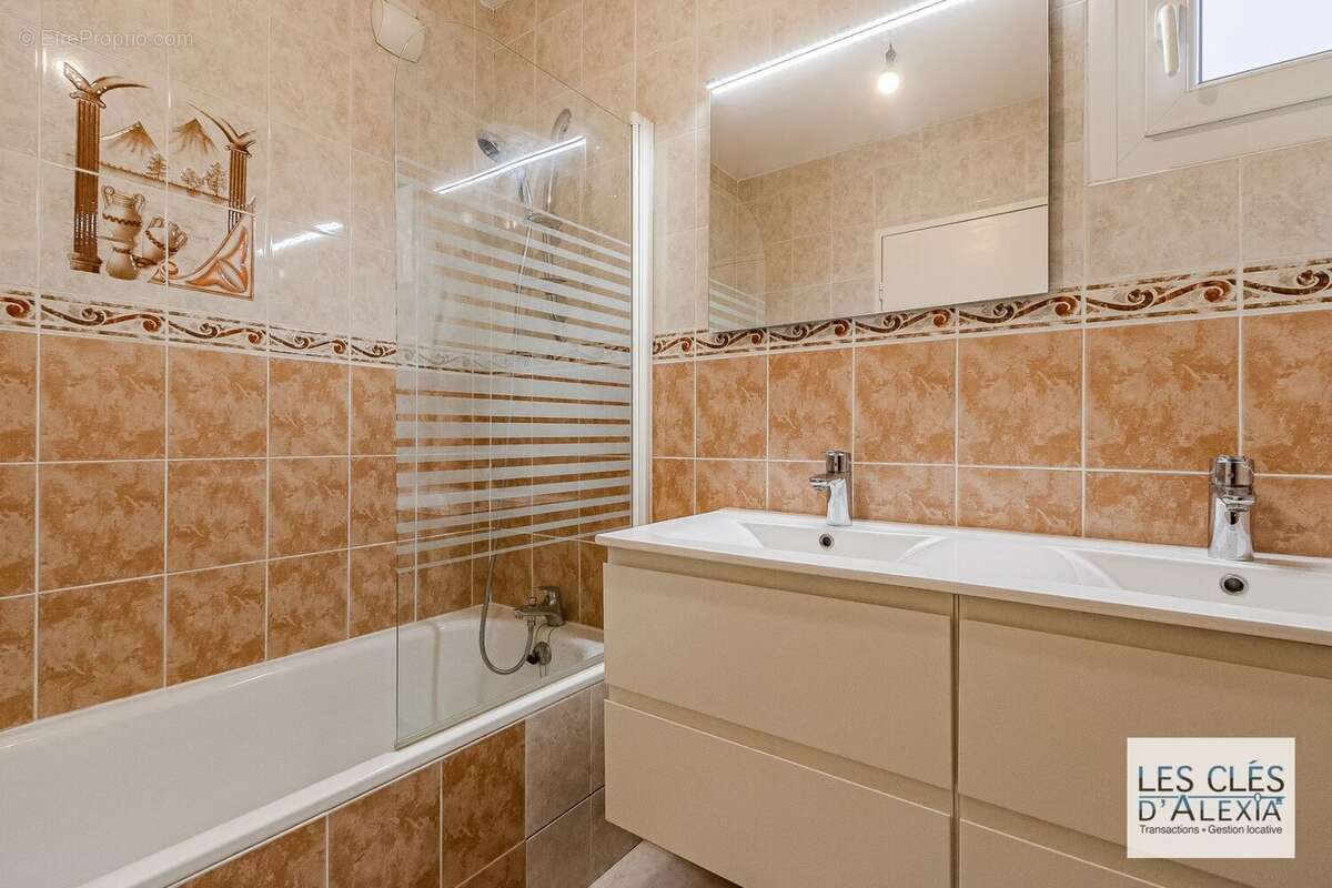 Appartement à LYON-8E