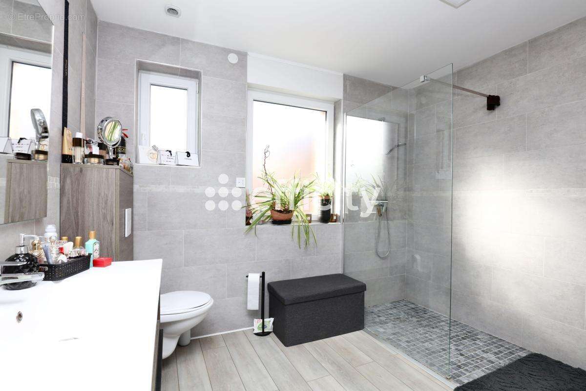 Maison à PECQUENCOURT