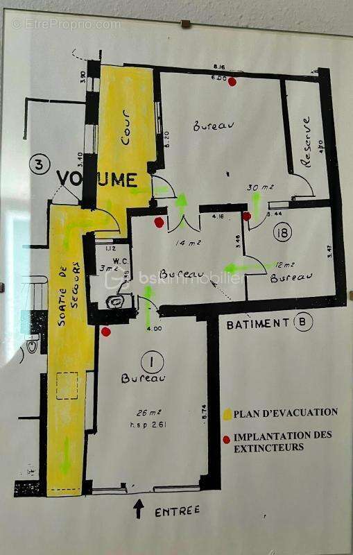 Commerce à LA CHAPELLE-EN-SERVAL