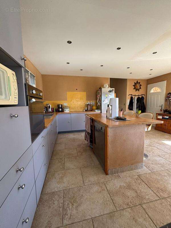 Maison à SAINT-SAUVEUR-GOUVERNET