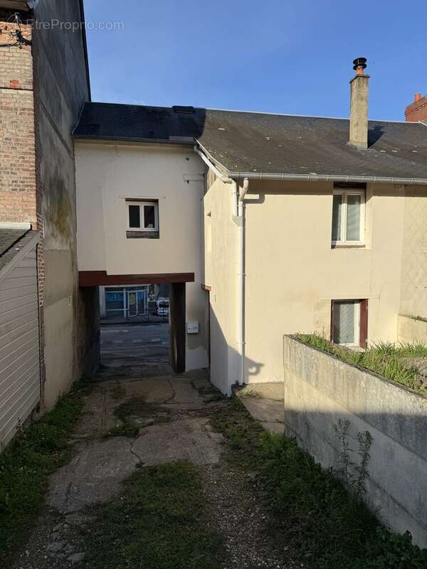 Maison à MONT-SAINT-AIGNAN