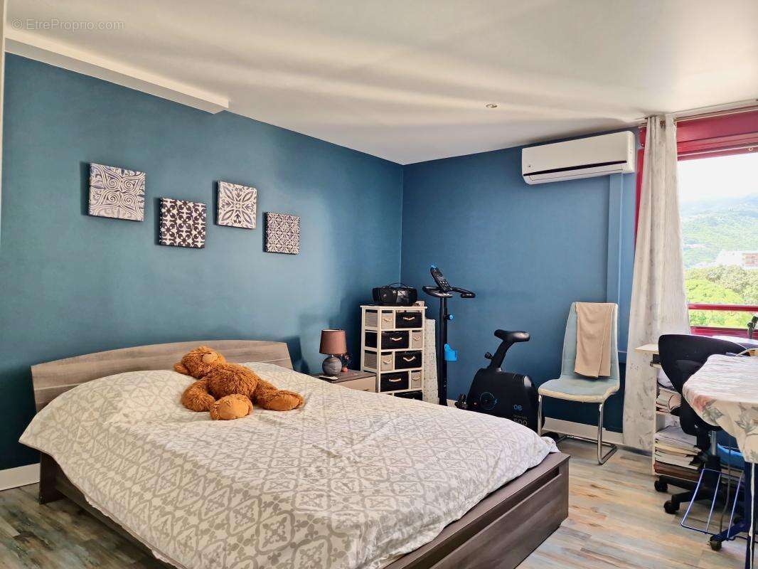 Appartement à SAINT-DENIS