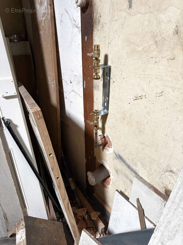 Autre à SAINT-ETIENNE