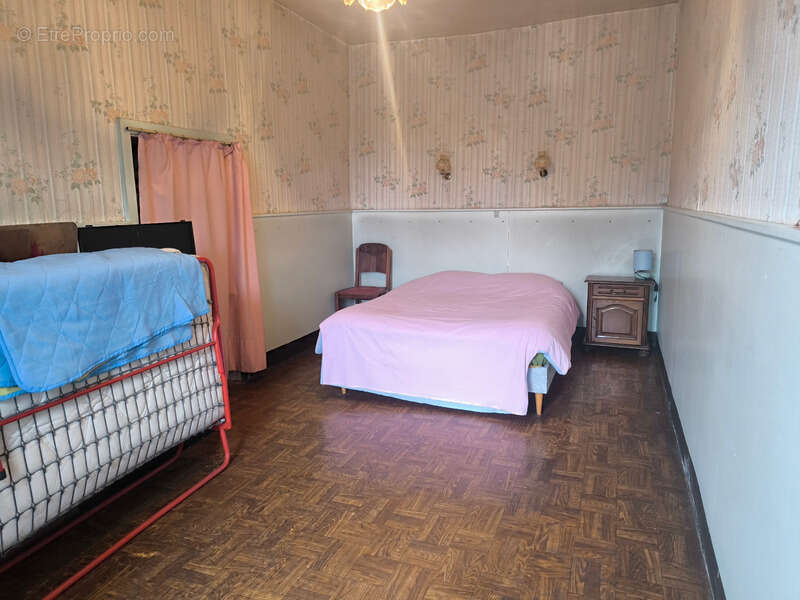 Maison à PRECIGNE
